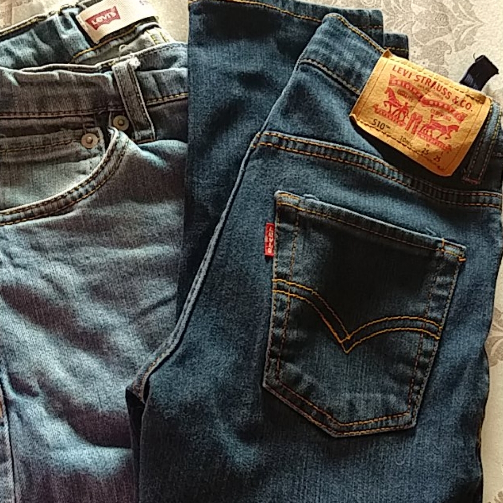 Pair (2)  LEVI'S jeans